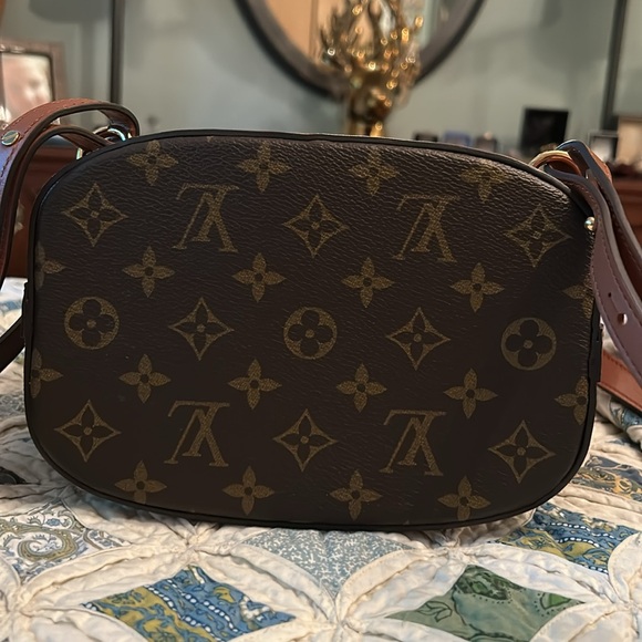 Louis Vuitton Dauphine backpack sold out rare! Perfect condition - Picture 5 of 9